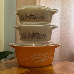 Pyrex vintage covered glass caserole 500 ml.